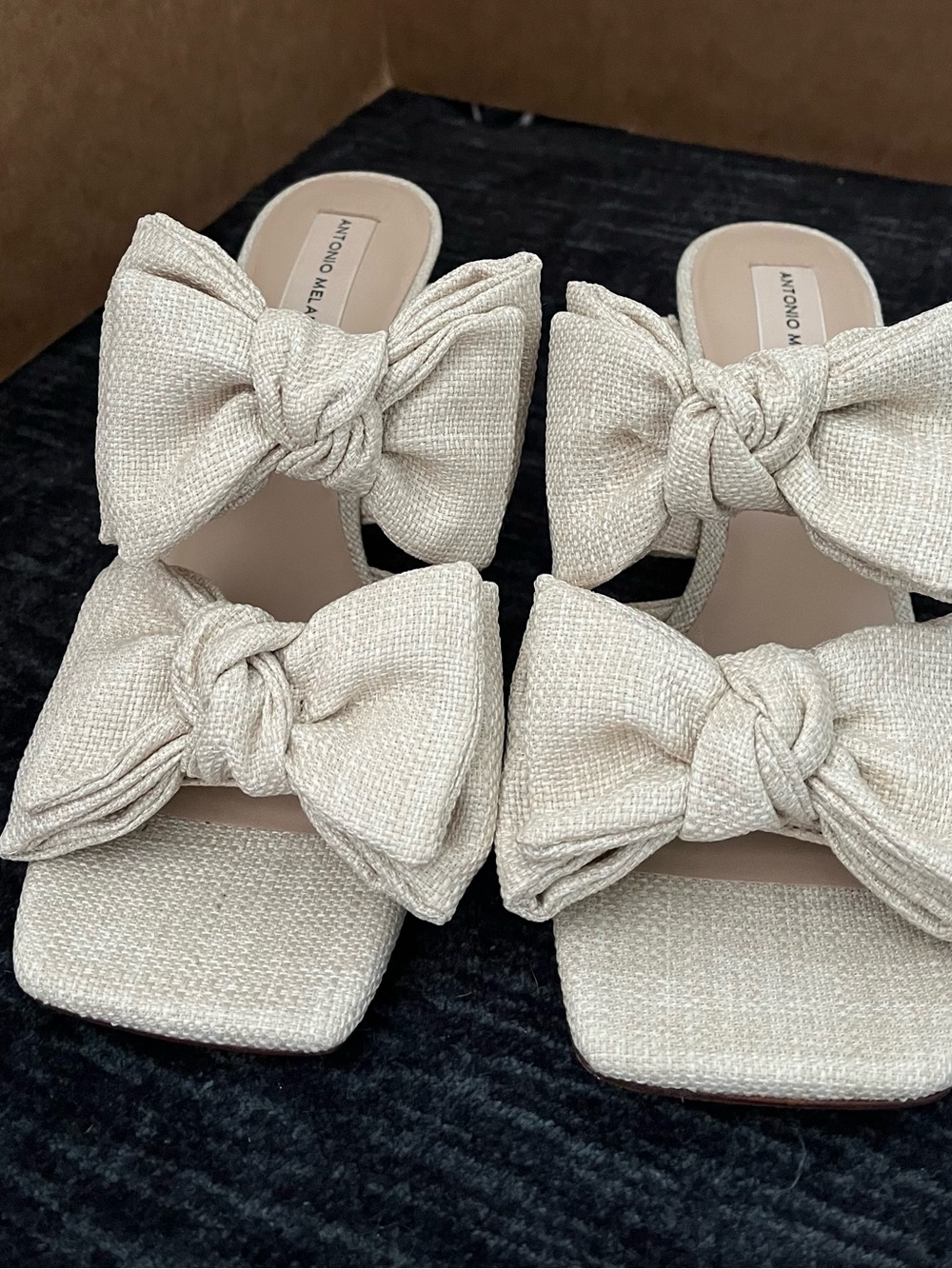 ANTONIO MELANI Cream Knotted Bow Slide Mules - Picture 2 of 7